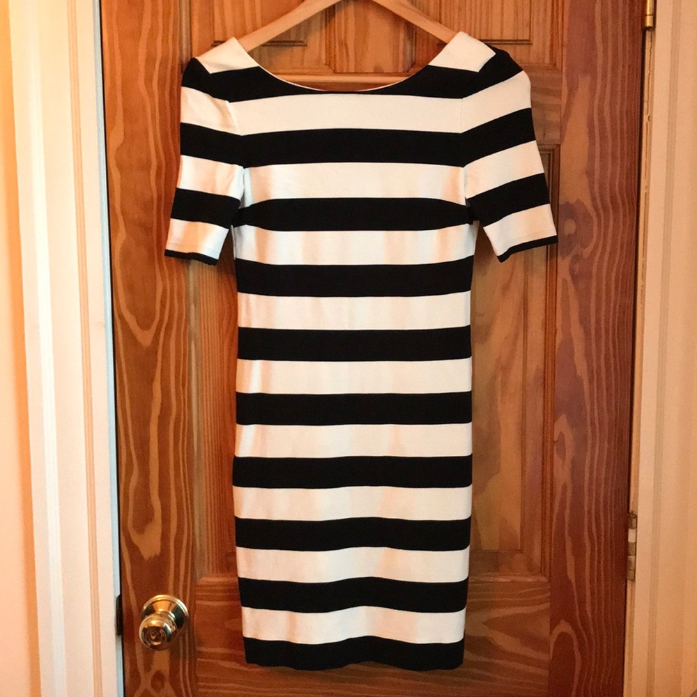 Banana Republic black and white stretch dress